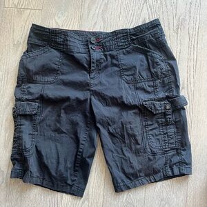 Khakis&Co Men's Black Cargo Shorts in size 12